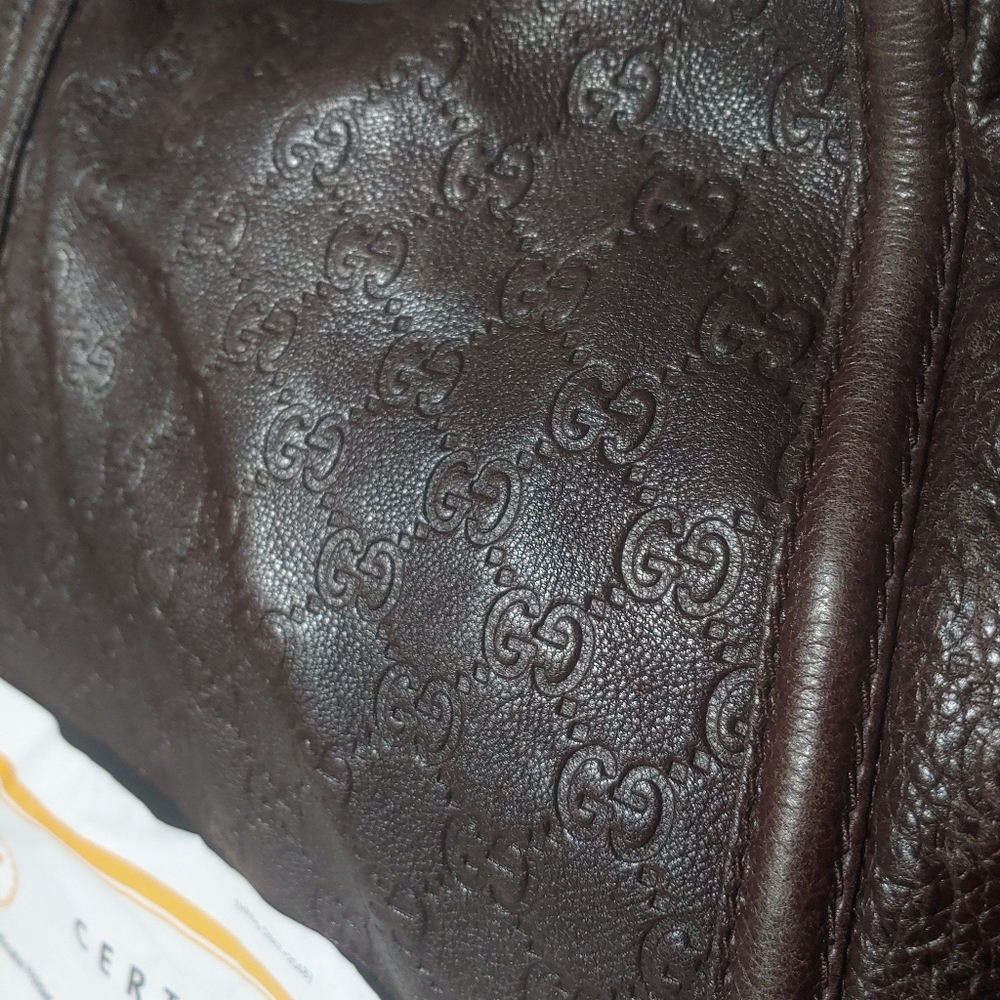 Authentic gucci back - Picture 2 of 5